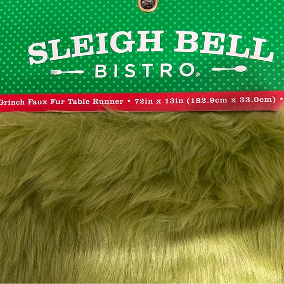 Dr. Seuss | Holiday | Grinch Faux Fur Table Runner | Poshmark